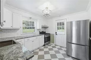 1417 Neshannock Blvd, New Castle, PA 16105 - Photo 9