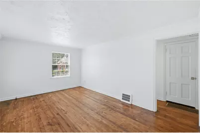 1417 Neshannock Blvd, New Castle, PA 16105 - Photo 5