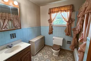 2613 Portland St, Hempfield Township, PA 15634 - Photo 11