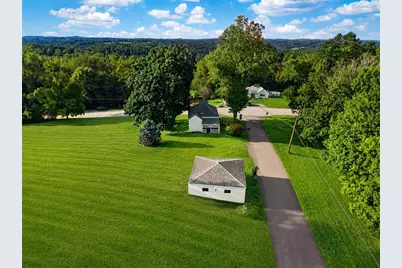 253 Lanik Rd, Somerset Twp, PA 15314 - Photo 3