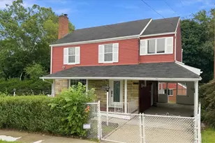 1911 McLean St, Aliquippa, PA 15001 - Photo 1
