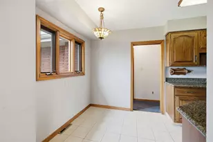 1722 Worcester Dr, Scott Township, PA 15243 - Photo 17