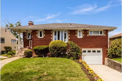 1722 Worcester Drive, Scott Township, PA 15243 - Photo 1