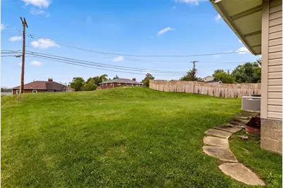 1722 Worcester Drive, Scott Township, PA 15243 - Photo 31