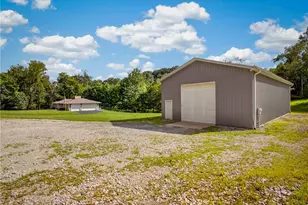 524 Munntown Rd, Nottingham, PA 15332 - Photo 5