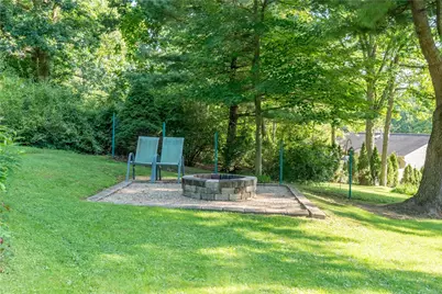 155 Thorndale Dr, Chippewa Township, PA 15010 - Photo 5