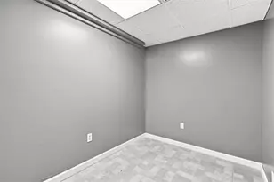 5761 Library Rd, Bethel Park, PA 15102 - Photo 17