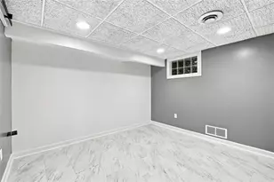 5761 Library Rd, Bethel Park, PA 15102 - Photo 21