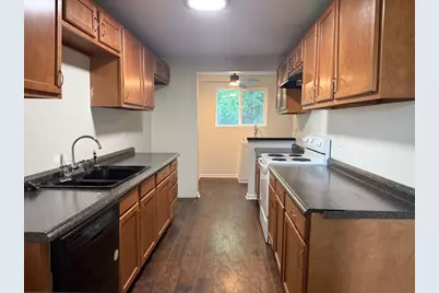 1618 Beaver Rd, Ambridge, PA 15003 - Photo 3