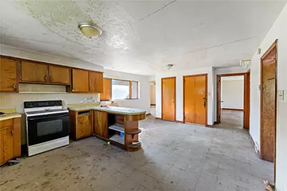2443 Racetrack Rd, New Stanton, PA 15672 - Photo 21