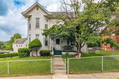 641 W Newton St, Greensburg, PA 15601 - Photo 1
