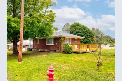 217 Edgewood Ave, Aliquippa, PA 15001 - Photo 11