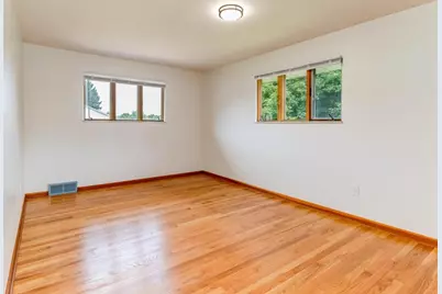 217 Edgewood Ave, Aliquippa, PA 15001 - Photo 23