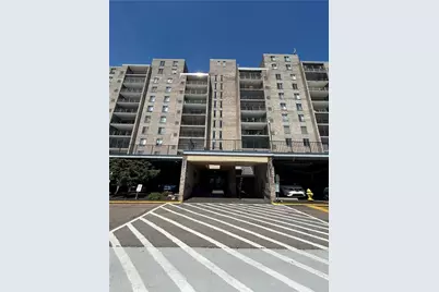 2160 Greentree Rd #400W, Scott Township, PA 15220 - Photo 1
