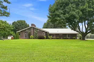 146 Shannon Rd, Connoquenessing Township, PA 16053 - Photo 1