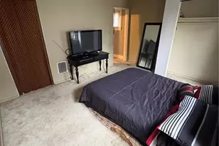 907 Walnut St, North Braddock, PA 15104 - Photo 15