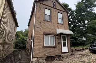 907 Walnut St, North Braddock, PA 15104 - Photo 3