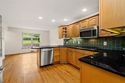 194 Parkridge Lane, Pittsburgh, PA 15228 - Photo 13