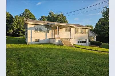 617 New Castle Rd, Slippery Rock, PA 16057 - Photo 1