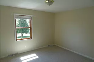 104 Spring Ridge Dr, Center Township, PA 16001 - Photo 23