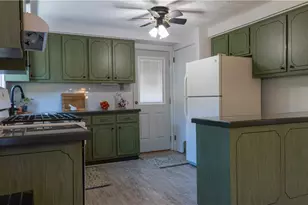 2121 Fairland St, Pittsburgh, PA 15210 - Photo 11