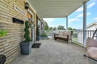717 June Lee St, Ellwood City, PA 16117 - Photo 3