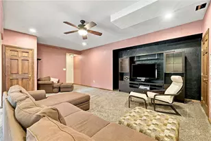 760 Westminster Dr, North Huntingdon, PA 15642 - Photo 25