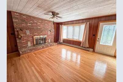 552 Queenstown Rd, Perry Township, PA 16041 - Photo 7