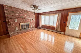 552 Queenstown Rd, Perry Township, PA 16041 - Photo 7
