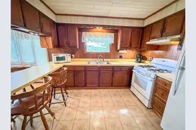 552 Queenstown Rd, Perry Township, PA 16041 - Photo 13