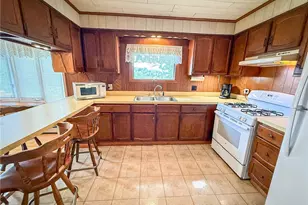 552 Queenstown Rd, Perry Township, PA 16041 - Photo 13