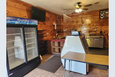 534 N Eighty Eight Rd, Carmichaels-Cumberland, PA 15320 - Photo 9
