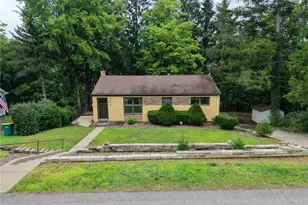 77 Bellview Cir, Robinson Twp, PA 15136 - Photo 1