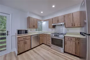 77 Bellview Cir, Robinson Twp, PA 15136 - Photo 11