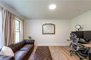 328 Comstock Dr, North Huntingdon, PA 15642 - Photo 15