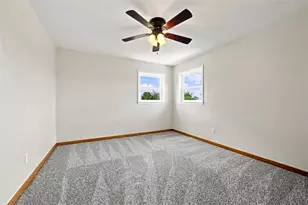 545 Center Hill Rd, Pittsburgh, PA 15239 - Photo 13