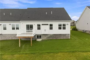 1051 Black Sands Dr, Penn Twp, PA 15644 - Photo 31