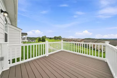 1051 Black Sands Dr, Penn Twp, PA 15644 - Photo 5
