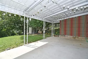 506 Fisher St, Pittsburgh, PA 15210 - Photo 25