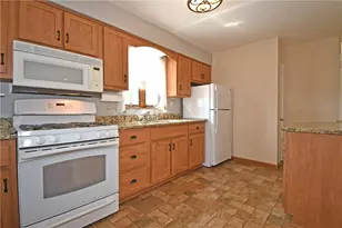 506 Fisher St, Pittsburgh, PA 15210 - Photo 9