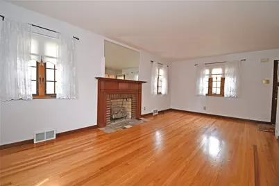 506 Fisher St, Pittsburgh, PA 15210 - Photo 3