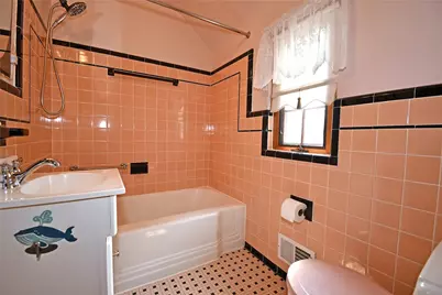 506 Fisher St, Pittsburgh, PA 15210 - Photo 17