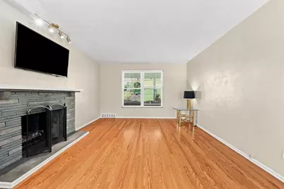 319 Questend Ave, Pittsburgh, PA 15228 - Photo 7