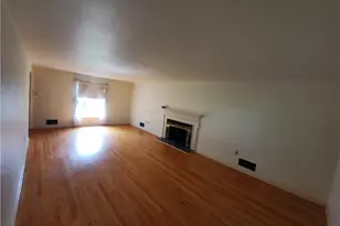 2103 Menold Dr, Pittsburgh, PA 15101 - Photo 7