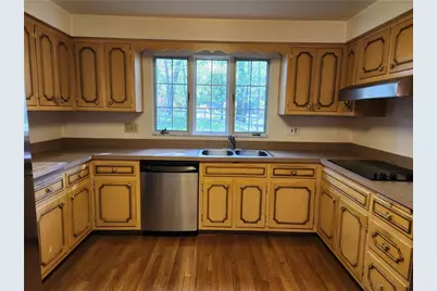 2103 Menold Dr, Pittsburgh, PA 15101 - Photo 11