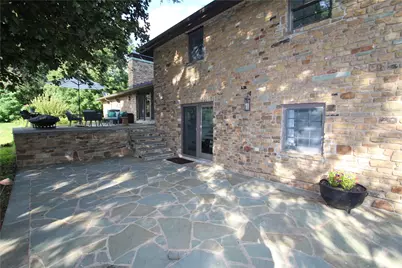 314 Redcut Lodge Rd, Derry Township, PA 15650 - Photo 3