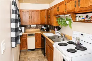 703 E Long Ave, New Castle, PA 16101 - Photo 7