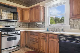 127 Carmichaels St, Dry Tav-Rices Landing, PA 15357 - Photo 13