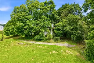 1295 Stoops Ferry Rd, Moon/Crescent Twp, PA 15108 - Photo 29