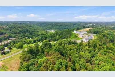 1295 Stoops Ferry Rd, Moon/Crescent Twp, PA 15108 - Photo 37
